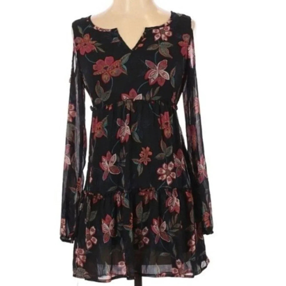 Hollister Black Floral Cold Shoulder Casual Dress Size XS - Picture 7 of 7